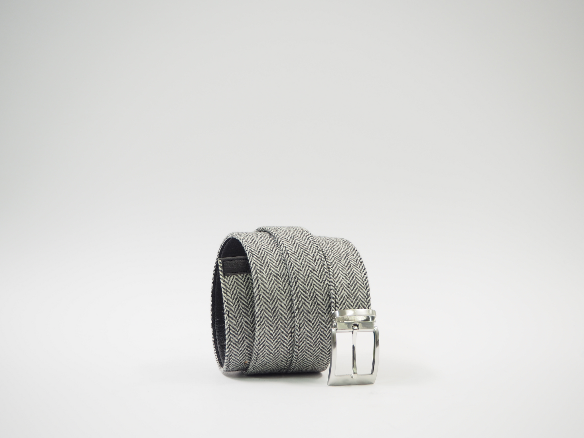 Size 45 - White & Gray Narrow Herringbone Oxford + Belt