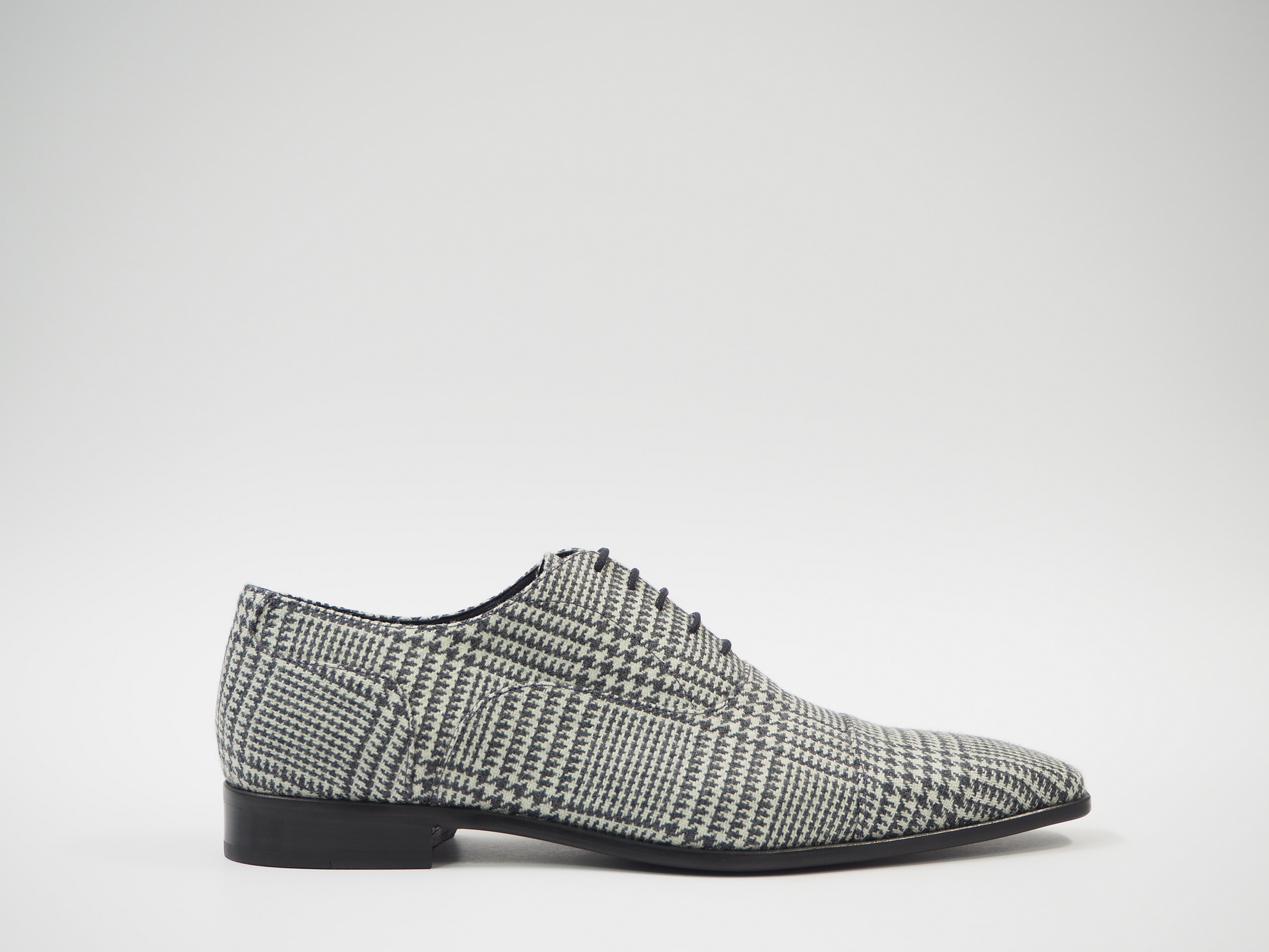 Size 45 - Gray & White Houndstooth Oxford + Belt