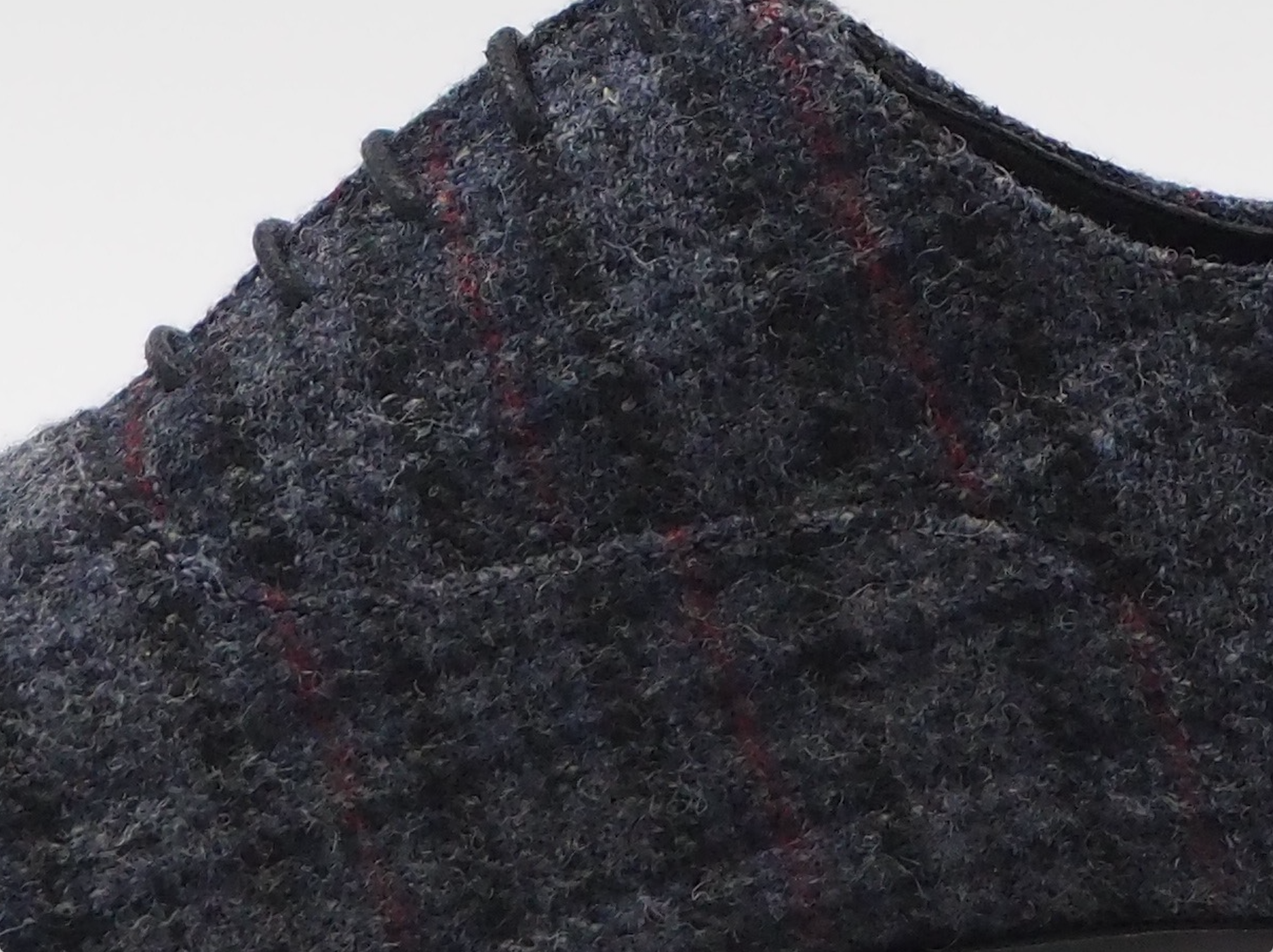 Size 44 - Black & Gray Tartan Oxford + Belt
